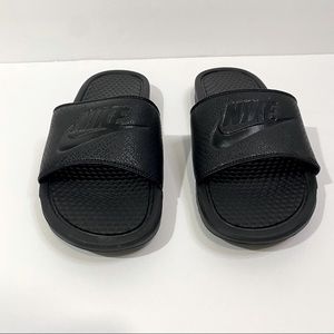 Nike men’s slides black